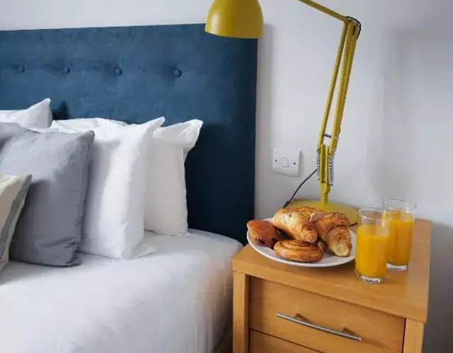 HQ Aparthotel Farnborough