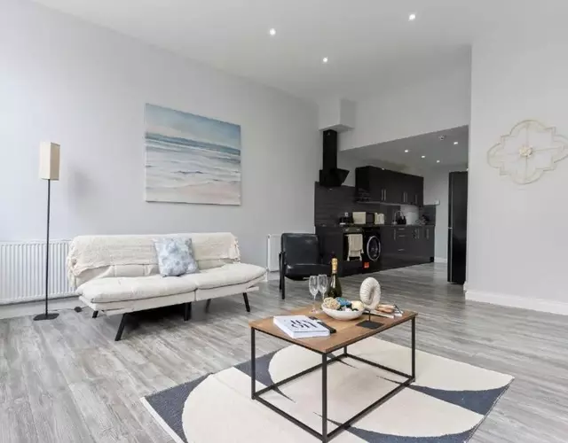 Coastal Apartment for Couples or Solo Travelers