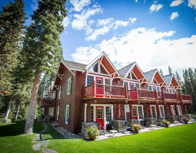 Paradise Lodge and Bungalows