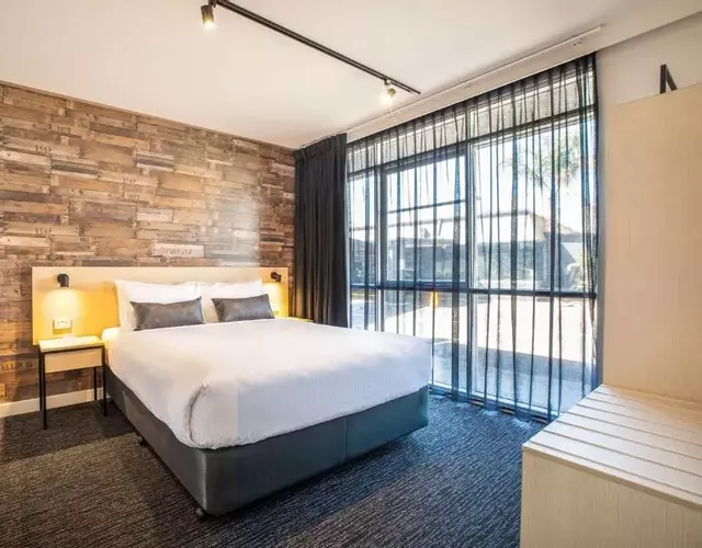 Nightcap at Westside Hotel