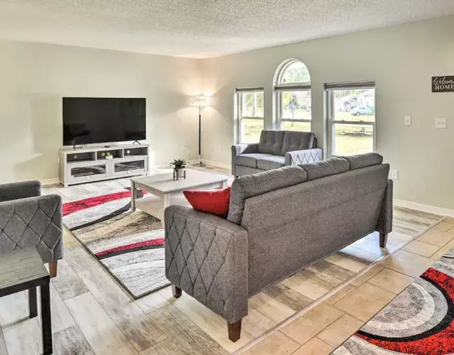 Palm Coast Home about 7 Mi to Flagler Beach!