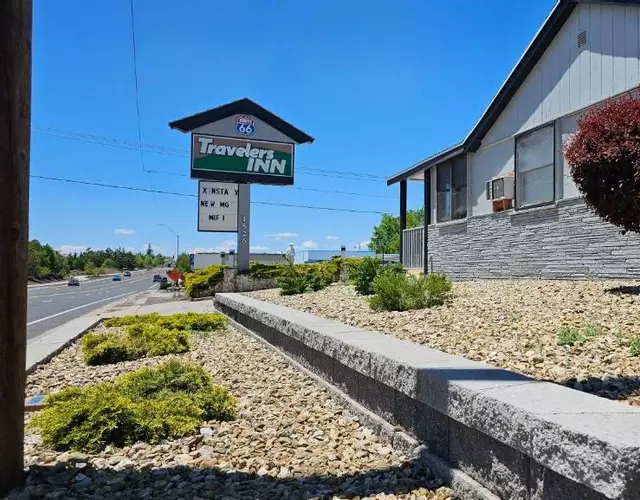 Travelers Inn