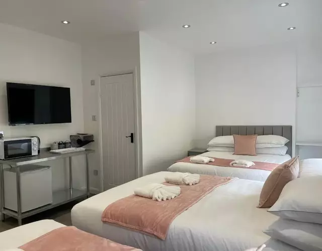 Araan House Hotel -Families and Couples Only