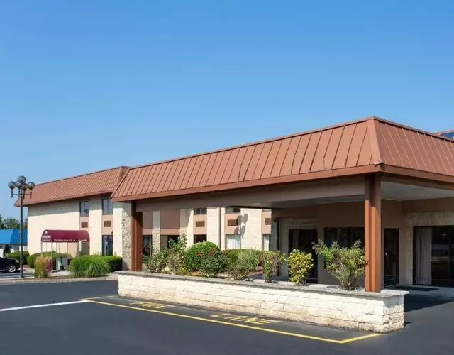 Days Inn by Wyndham Hillsborough
