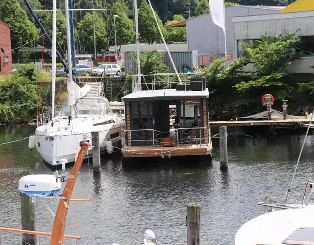 Houseboat Leni, Flensburg