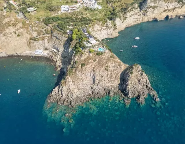 Punta Chiarito Resort