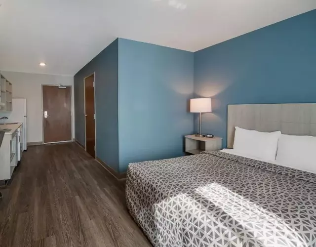 WoodSpring Suites Fort Myers - Cape Coral