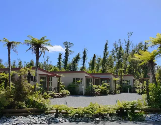 10 Cottages