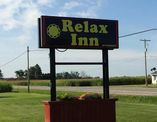 Relax Inn - Saginaw