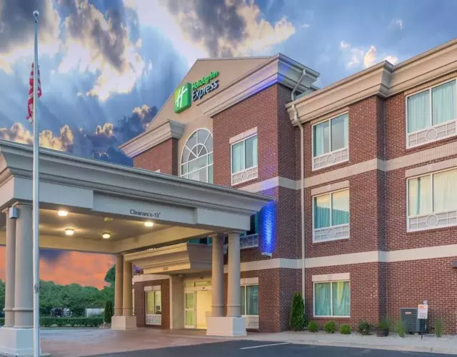 Holiday Inn Express Hotel & Suites Frankfort by IHG