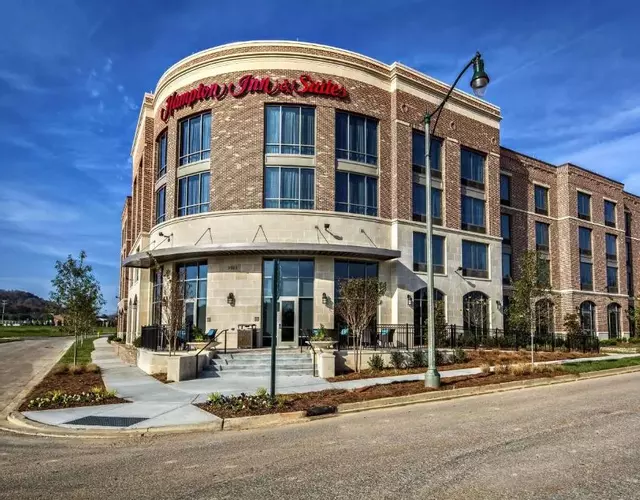 Hampton Inn & Suites Franklin Berry Farms, Tn