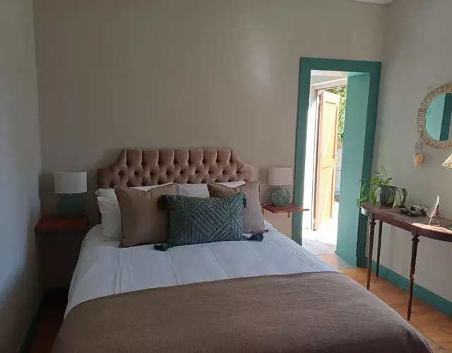 7th Heaven Guest room