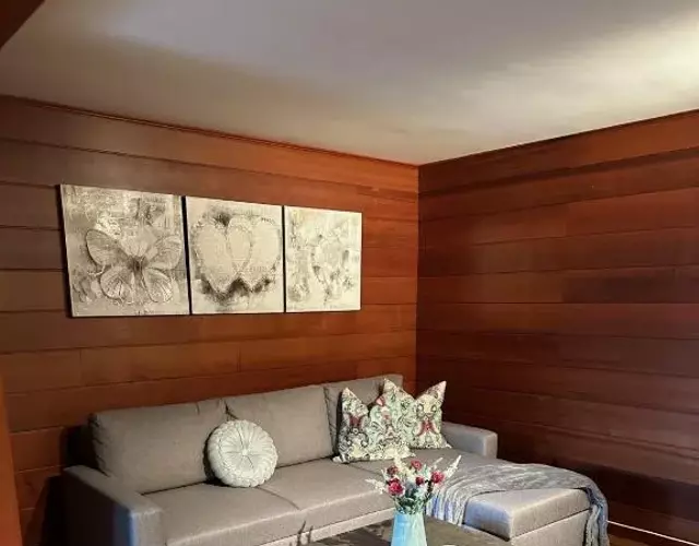 Nyoppusset og romslig leilighet med 6 soveplasser i et familievennlig område