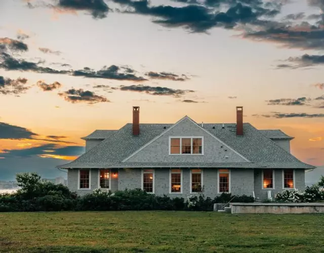 House Island Luxury Residence - BellMoor