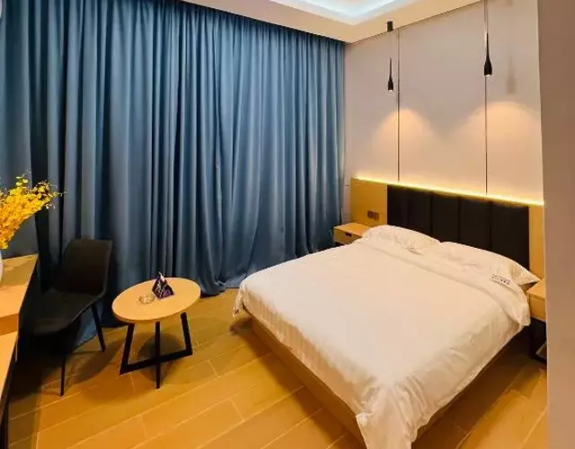 Times Mansion Hotel Queen Room