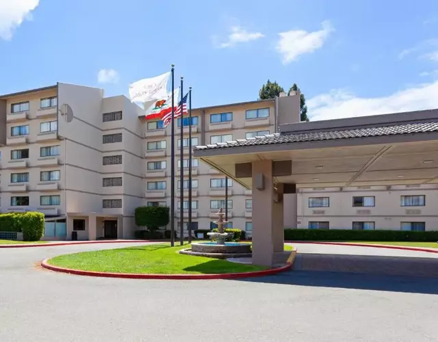 Crowne Plaza Silicon Valley North - Union City by IHG