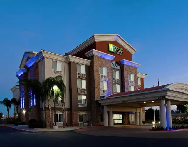 Holiday Inn Express Fresno South by IHG