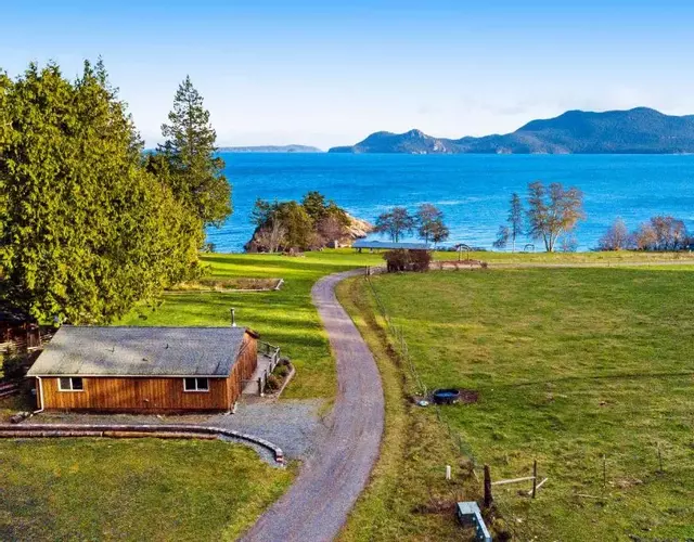 Obstruction Pass Cottage