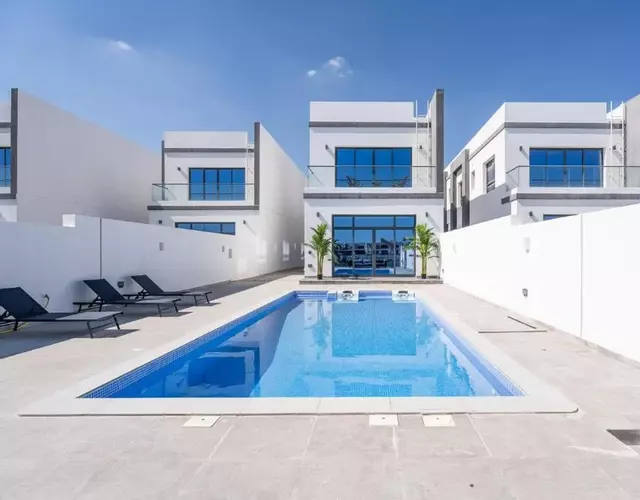 Nasma Luxury Stays - Luxurious Villa with Private Pool & Close to Beach