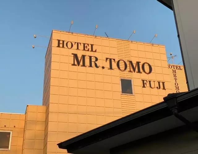 MR TOMO FUJI