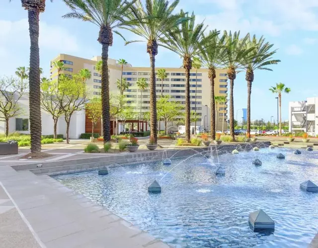 Embassy Suites by Hilton Anaheim-Orange