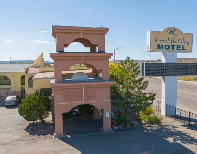 Royal Holiday Motel By Belvilla Gallup I-40