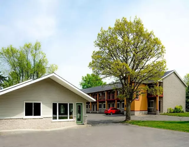 Super 8 by Wyndham Kingston