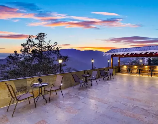Mount Himalayan Hotel