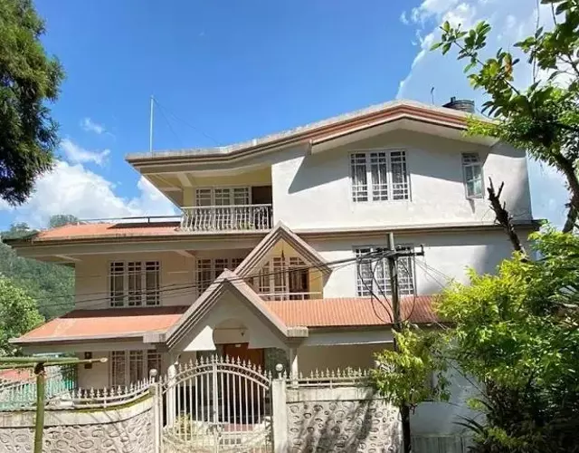 Ronglyang Villa Homestay Near MG Road