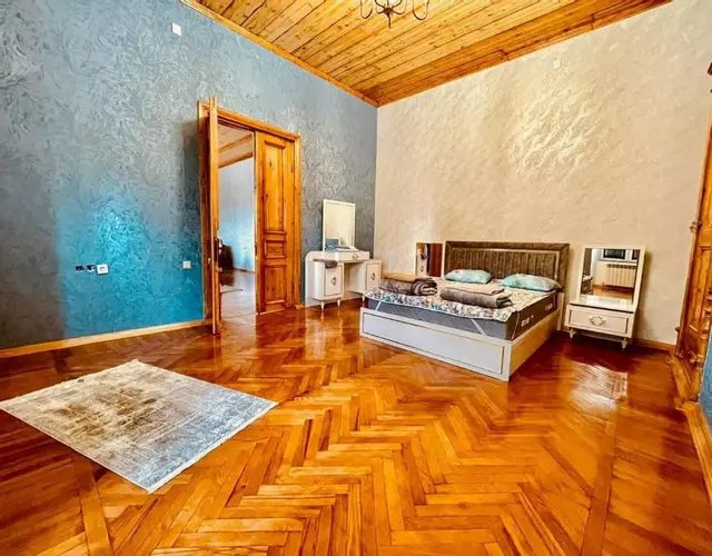 APARTMENT GANJA RETRO STYLe