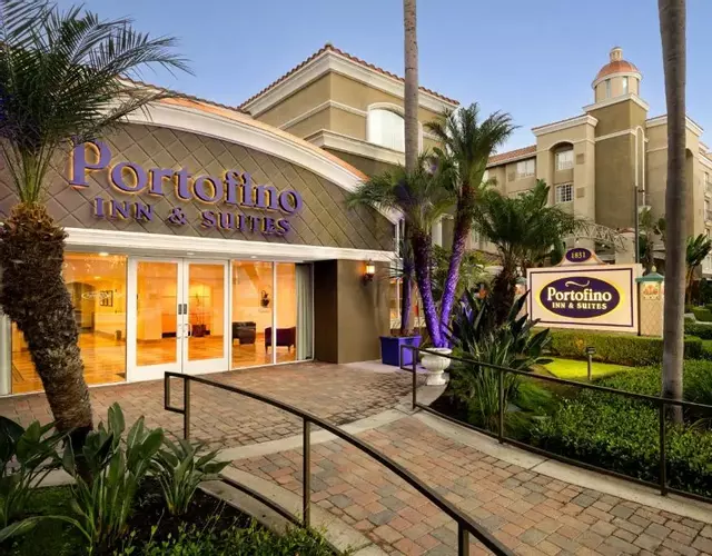 Anaheim Portofino Inn & Suites