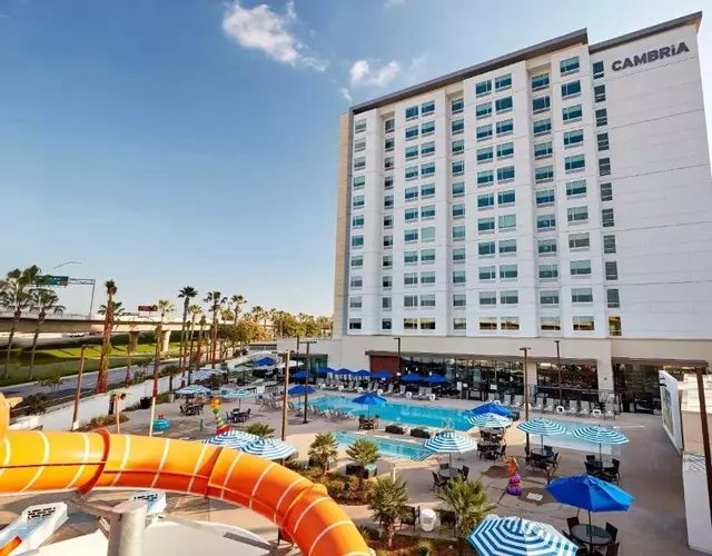 Cambria Hotel & Suites Anaheim Resort Area