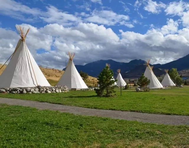 Dreamcatcher Tipi Hotel