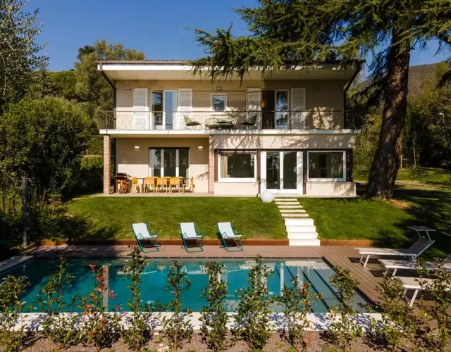 Villa dei Lauri - villa vista lago con piscina