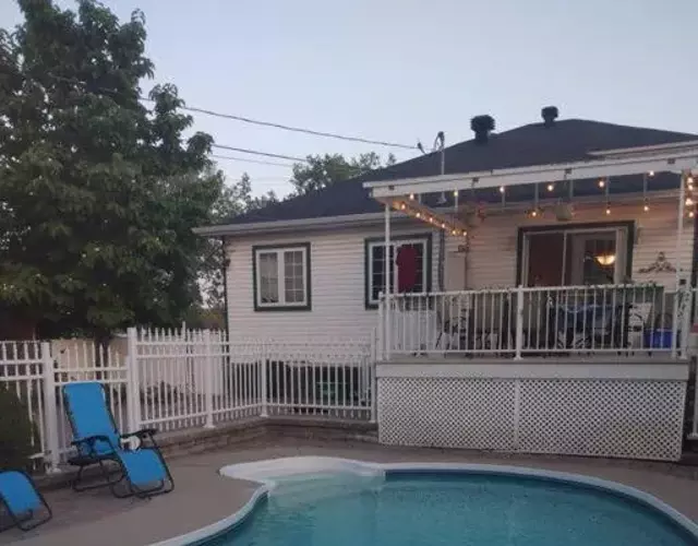 Beautiful Guest Home Riverfront Retreat 15 Min to Ottawa