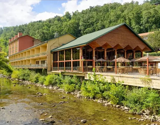 River Terrace Resort & Convention Center