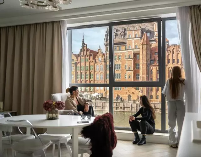 Old Town & River View Premium Apartment by Lion Apartments