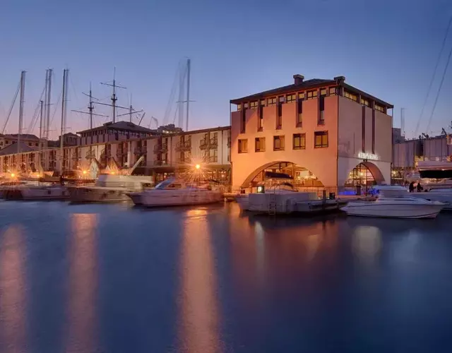 NH Collection Genova Marina