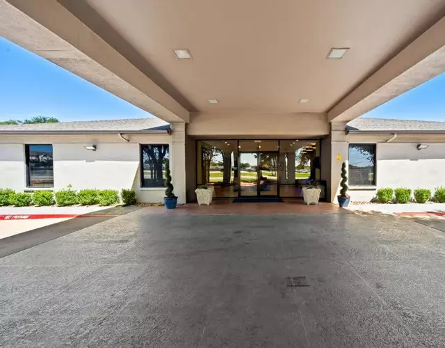 Days Inn by Wyndham Round Rock