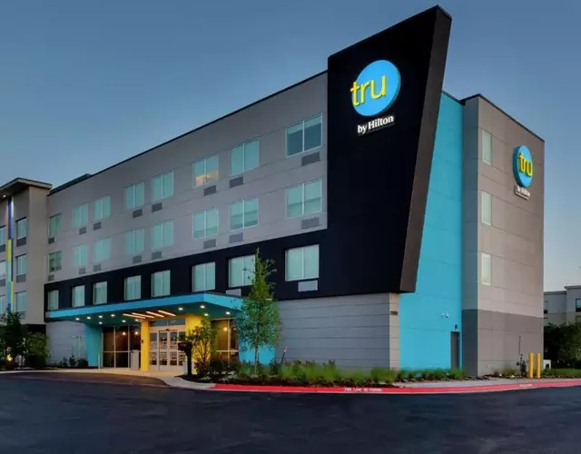 Tru by Hilton Round Rock