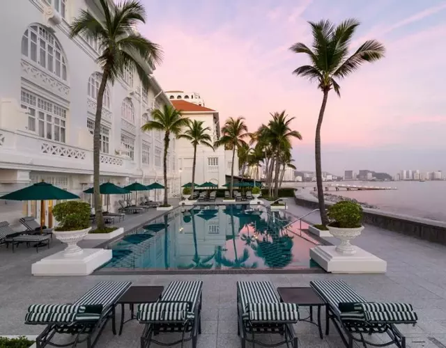 Eastern & Oriental Hotel