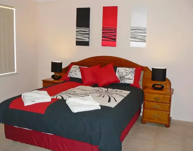 Geraldton Luxury Vacation Home with free Streaming