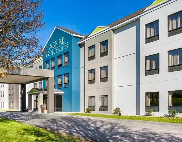 Aspire Hotel and Suites