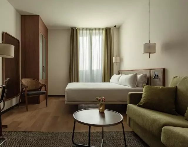 Batimont Suites & Apartments