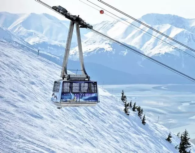 Drift to the Lift - Walk Almost Everywhere at Alyeska Resort from Bright Chalet!