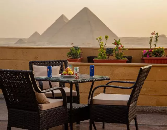 Gardenia Pyramids View Inn - Rooftop