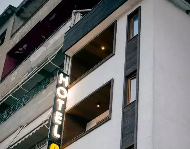 Center Hotel