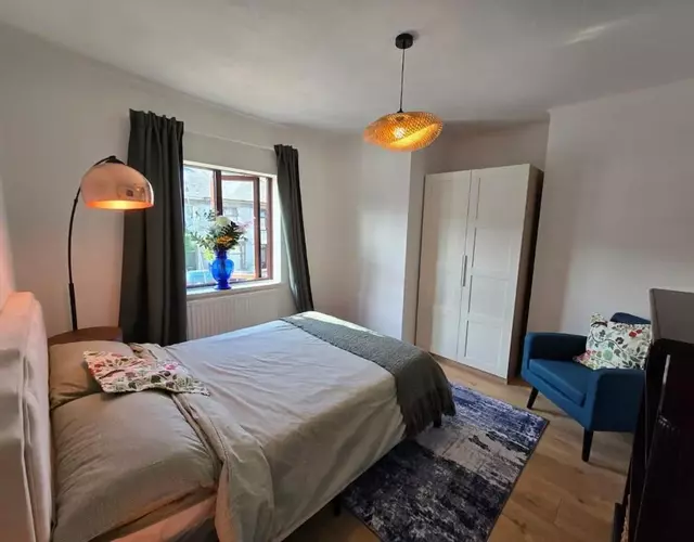 Selene Apartment in Heart of Glastonbury