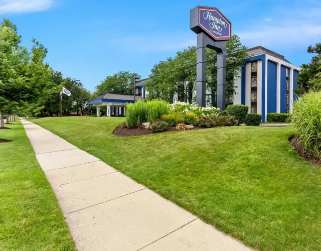Hampton Inn Chicago-Naperville