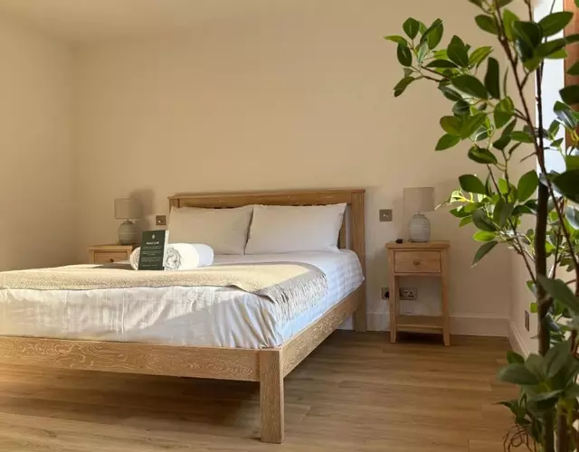 Woodlands House with Hot Tub